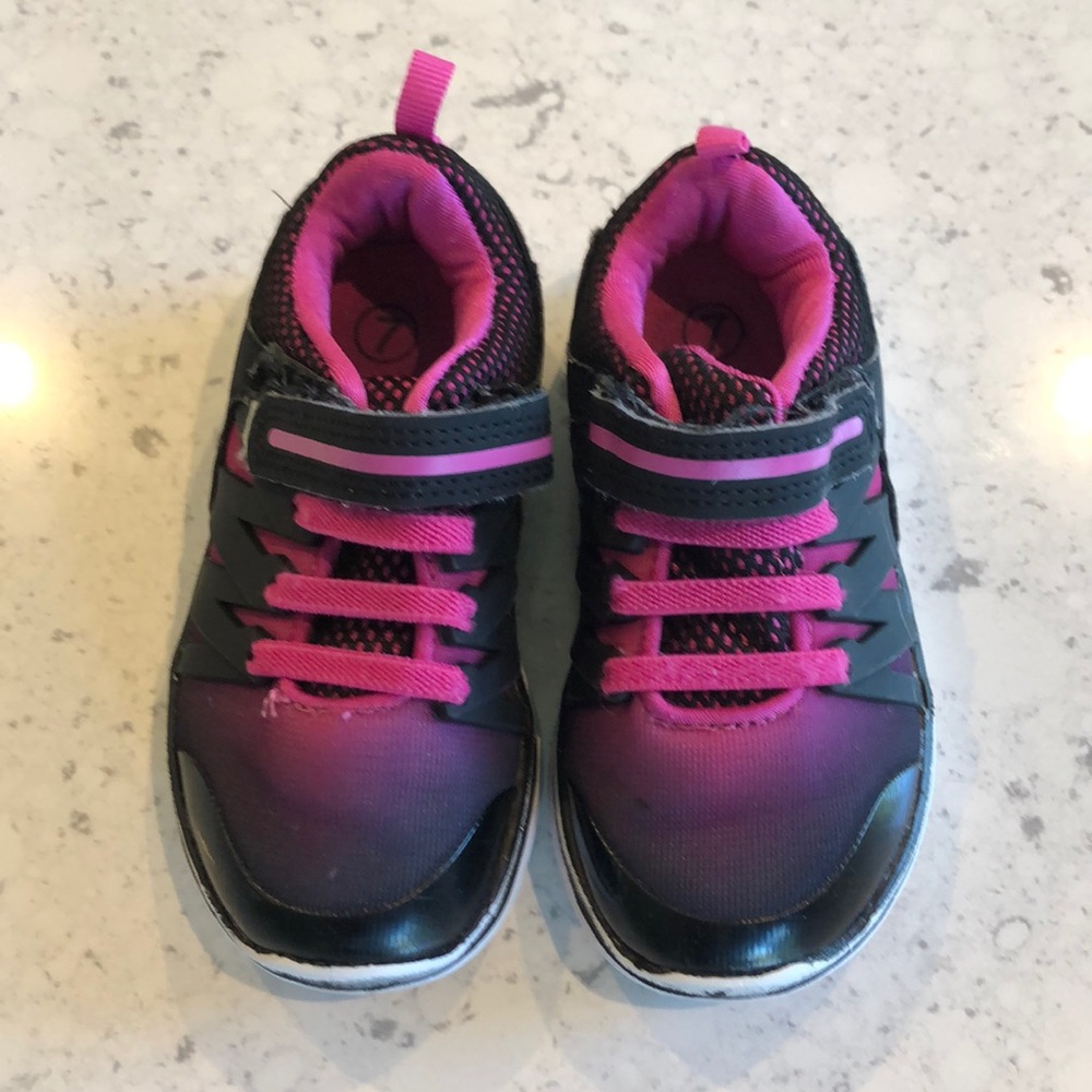 Cat & Jack toddler girls running shoes size 7